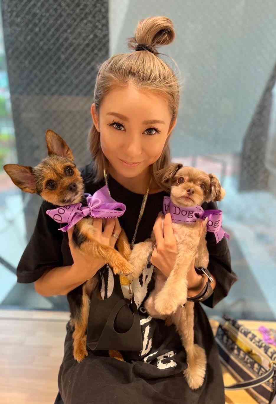 倖田來未、美腹筋が覗くステージSHOTに絶賛の声「すごい鍛えられてる」「そのスタイルキープ凄すぎ」