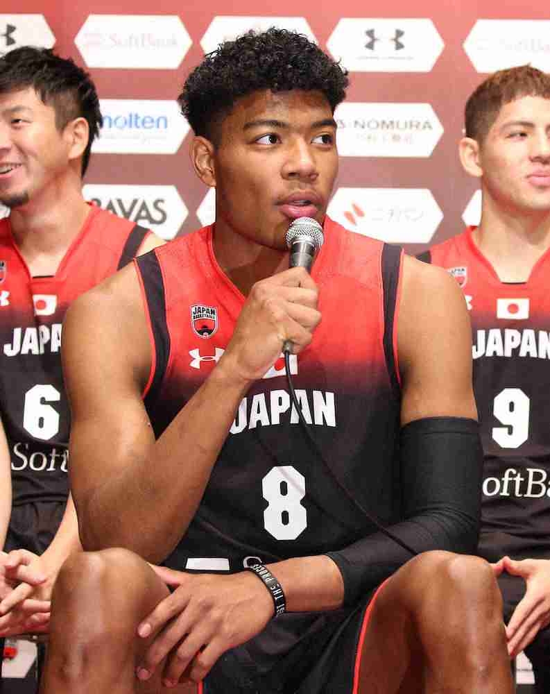 関口メンディー ハーフならではの悩み カラオケ、野球…常について回る「ハードルが上がる問題」