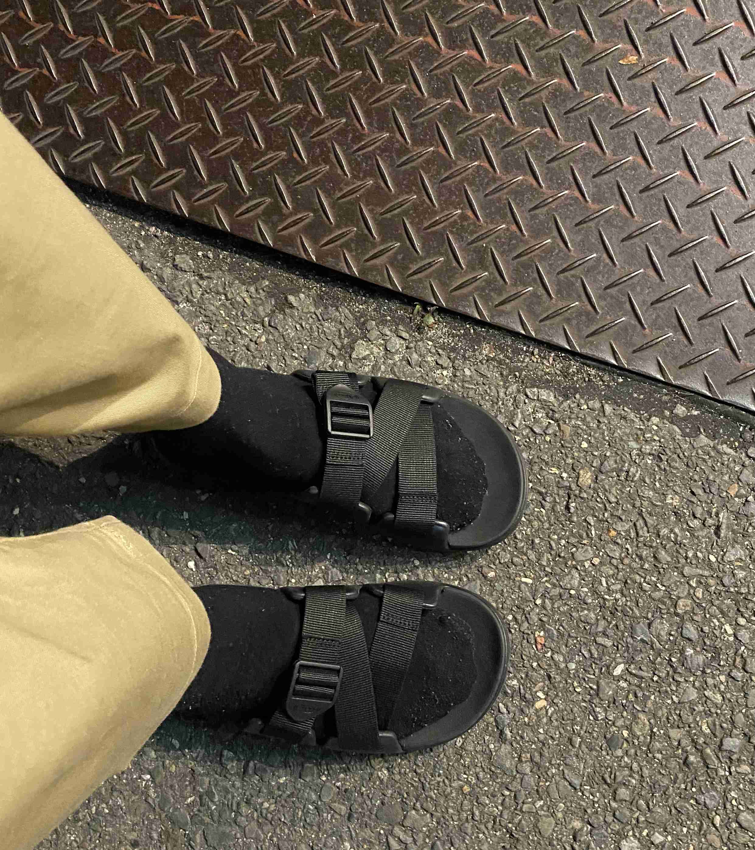 撮ったはいいけど誰にも見せられない写真を供養するトピ