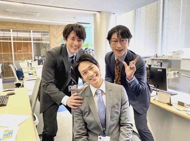 間宮祥太朗、役柄“コワモテ”多めもベストスマイル賞受賞 阪神強く笑顔が多めの1年に