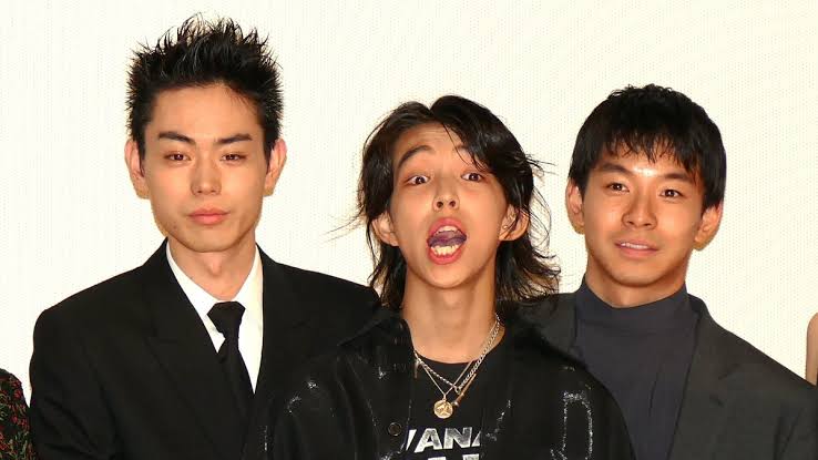 紗栄子に「別人格にされた」報道の18才アーティストが事務所HPから消えた