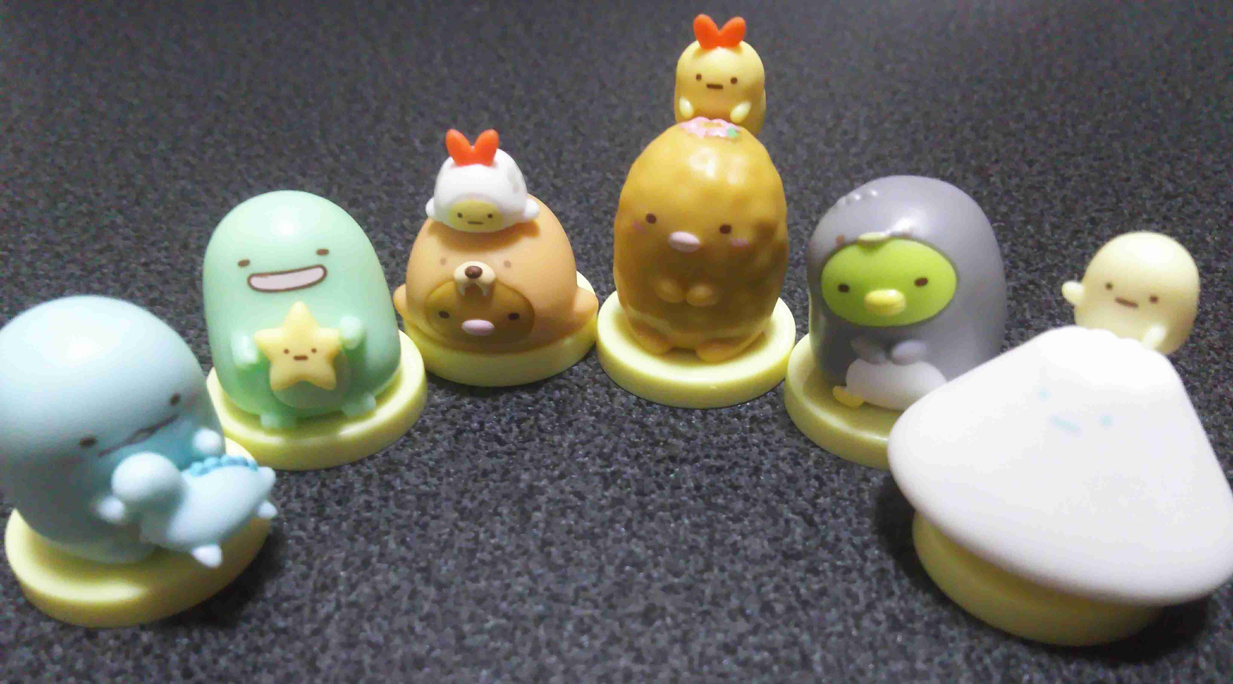 ガチャガチャや食玩バスボム玩具が大好き