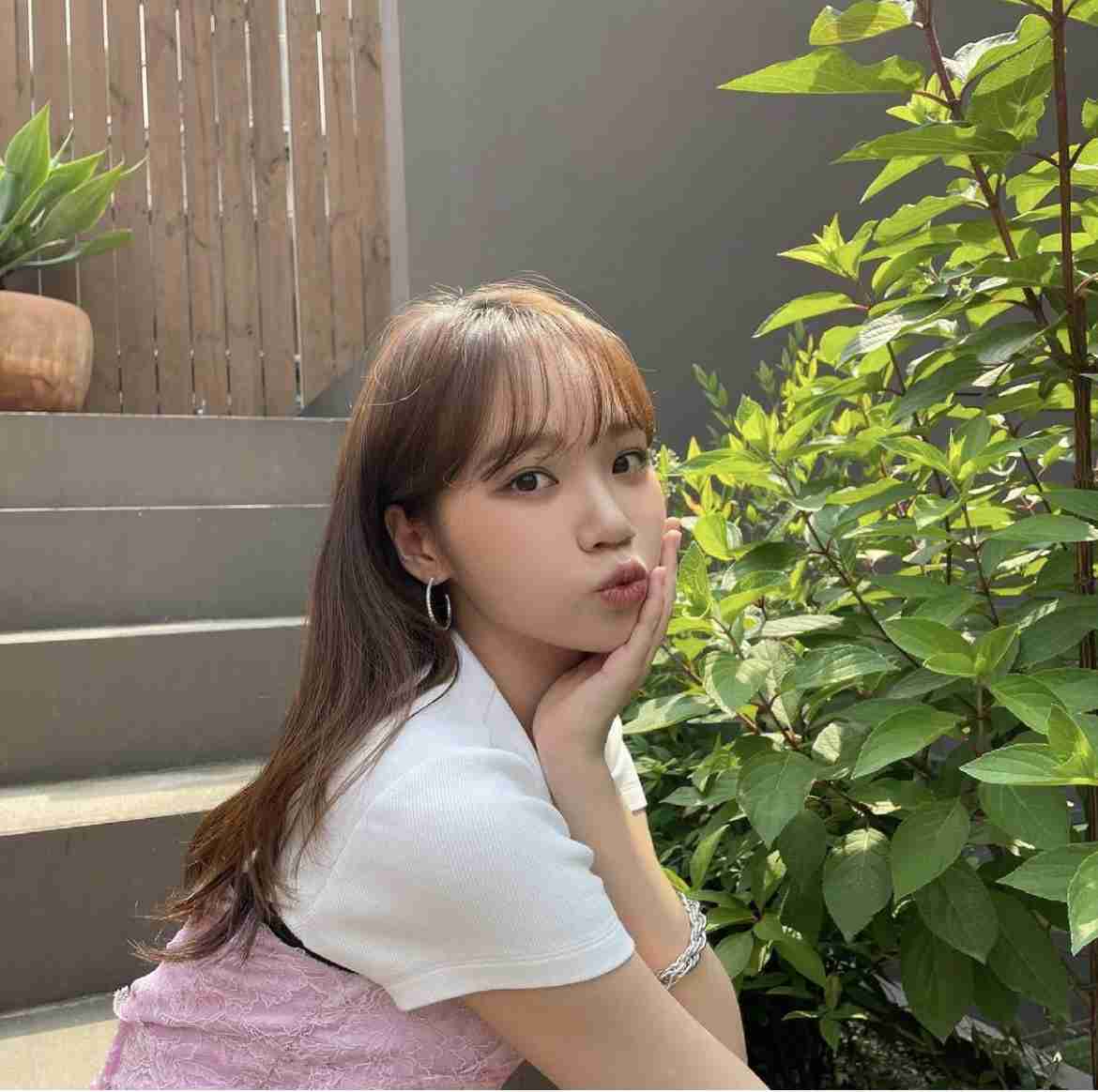 元HKT48宮脇咲良、所属事務所「Vernalossom」とマネジメント契約満了