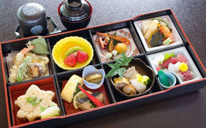焼き魚に添えてあるピンクは何?育ちがいい人は、いつ食べる?