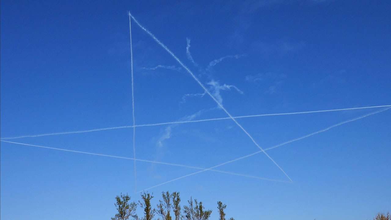 ブルーインパルス、CMに ドラクエ新作の動画話題―空自
