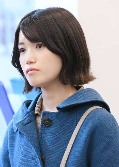 元天才子役・美山加恋、24歳の大人っぽいロングワンピース姿を公開「おきれいです」「美人」