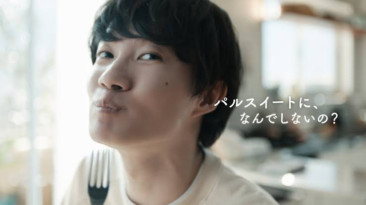 神木隆之介『au』CMに不快感！“マナー違反”だらけで「気に障る」