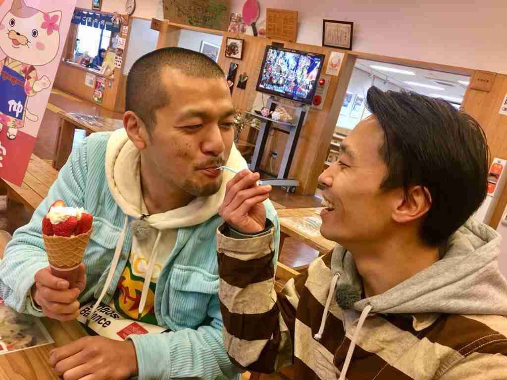 恋人同士に見える画像を貼るトピ