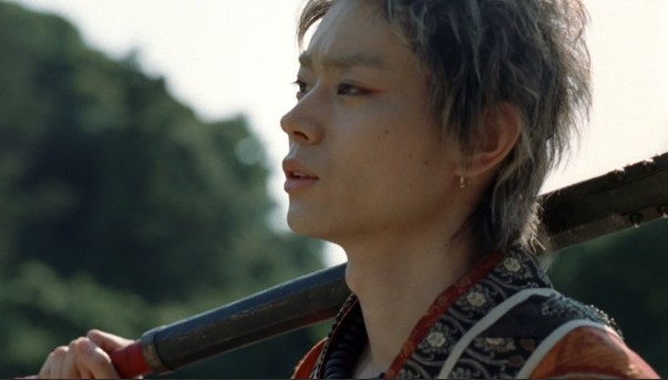 菅田将暉、最近披露した斬新ヘアスタイル“ちょろっと三つ編み”は「勝負した（笑）」