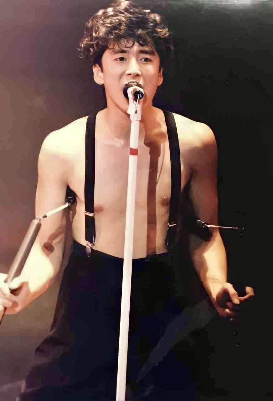 歌手の若い頃の映像にガチ恋した人
