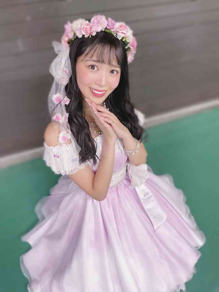 NMB人気メンバーが卒業、芸能界引退 安田桃寧、先月に初写真集リリースしたばかり
