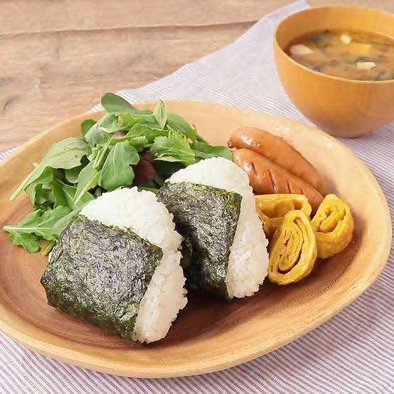 理想の朝食と現実の朝食