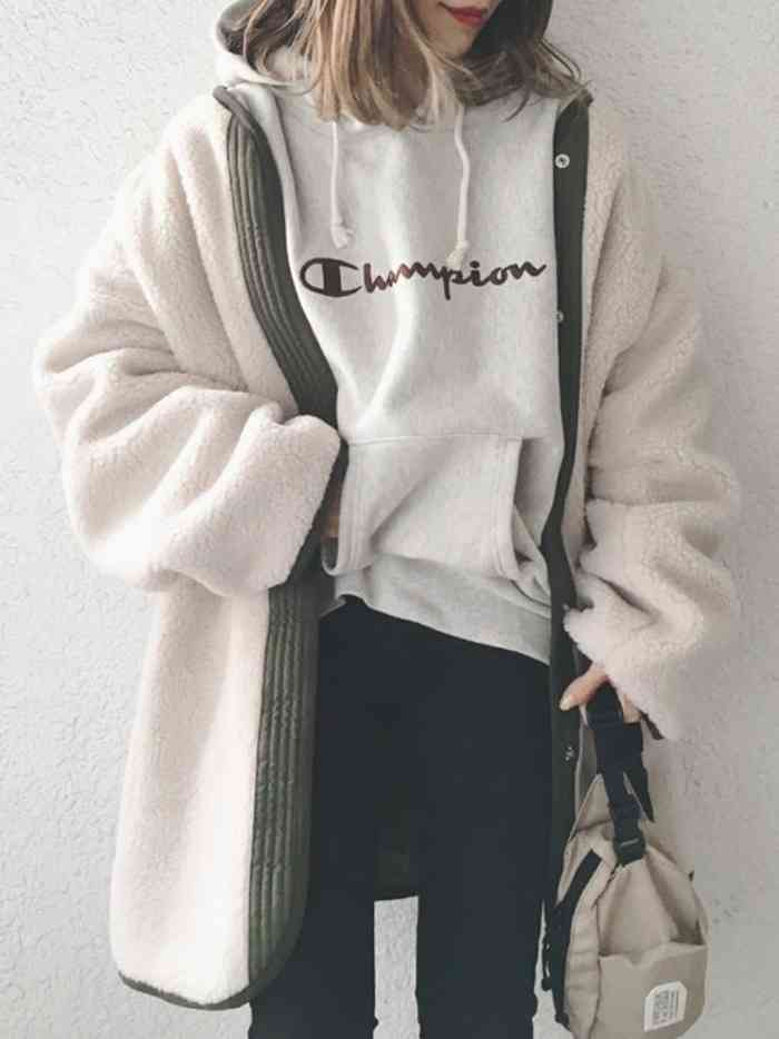 カレッジスウェットのアウター