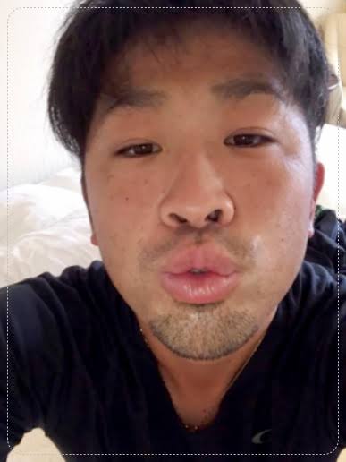 伊藤健太郎、くるくるパーマにイメチェン「心機一転頑張ります」 「かっこよすぎんか」と絶賛の声