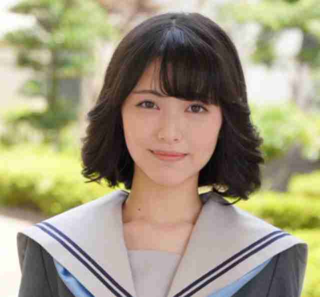 橋本環奈が彩る新しい1年　全編新作撮り下ろしカレンダー発売