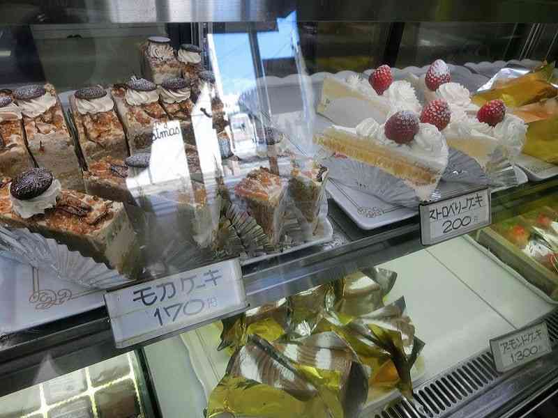 ケーキ屋さんのケーキを買う頻度