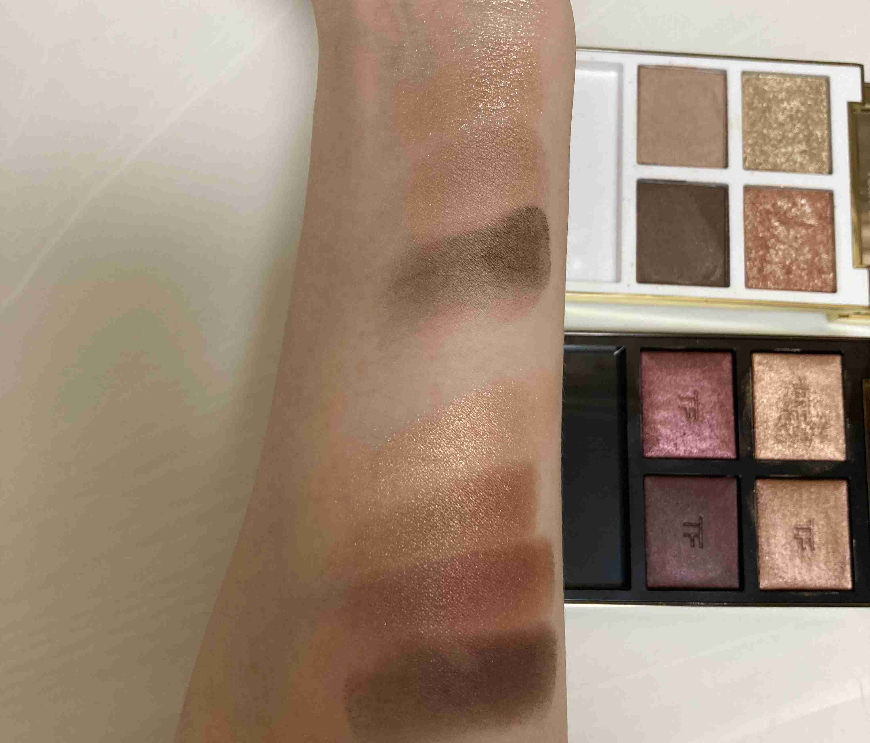 お気に入りのコスメのスウォッチを見せてください