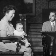 どうでもいい皿ほどなかなか割れない