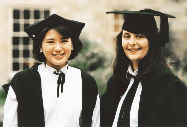 どうでもいい皿ほどなかなか割れない