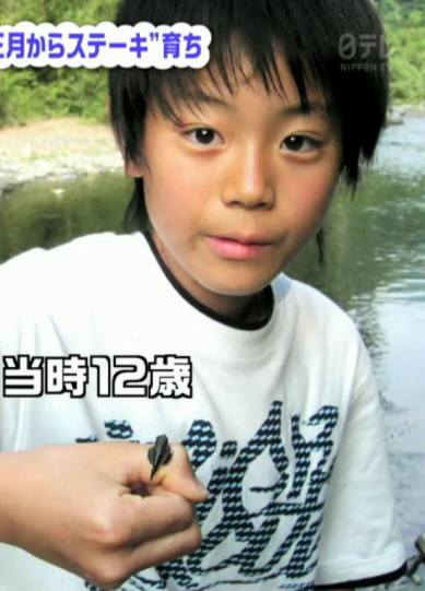 小松菜奈に2度フラれた菅田将暉　3回目で成功し友人と祝賀パーティー