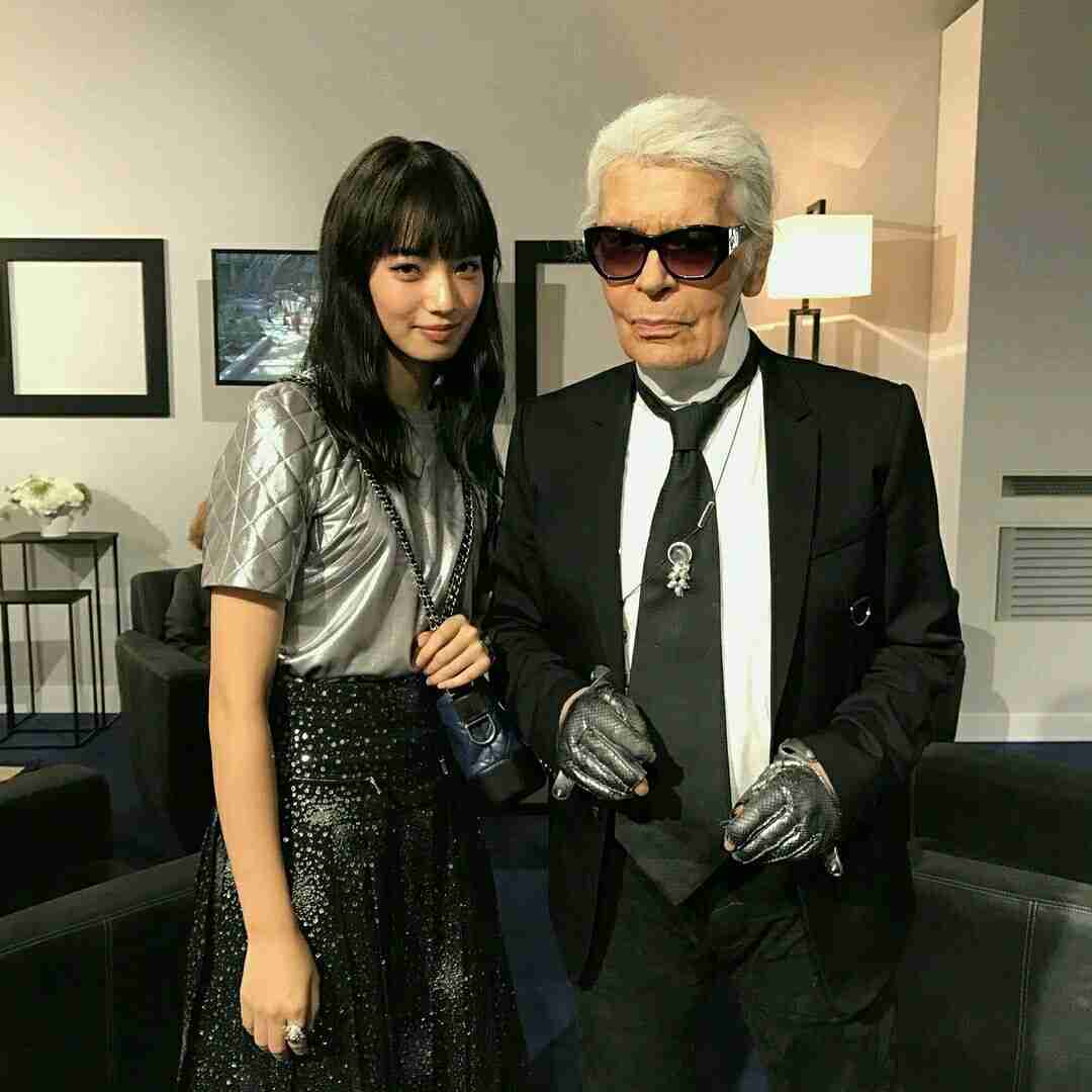 小松菜奈に2度フラれた菅田将暉　3回目で成功し友人と祝賀パーティー