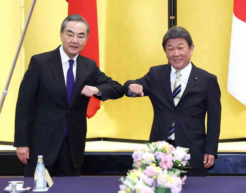 岸田首相 自民党 甘利幹事長の後任に茂木外相起用へ