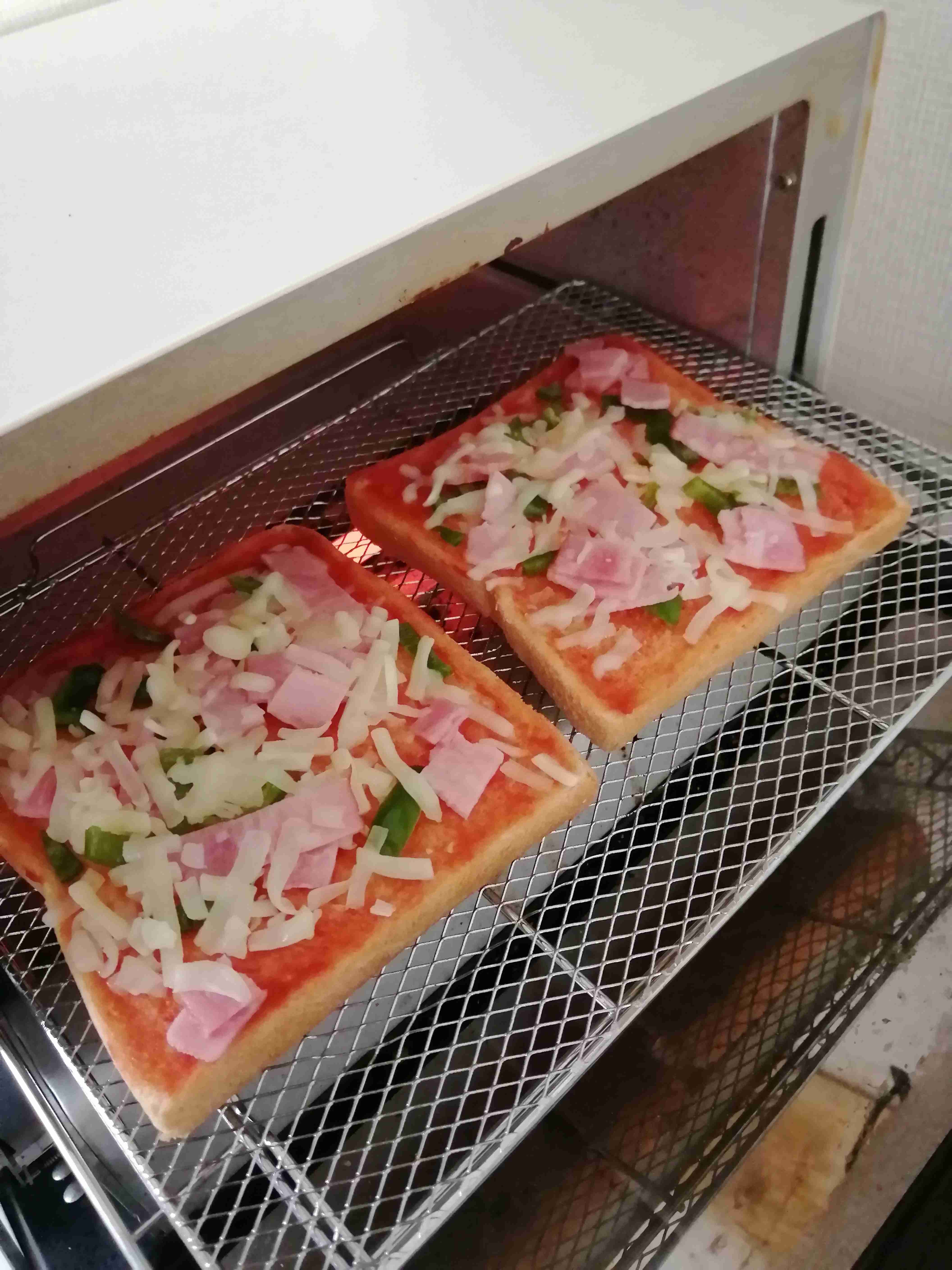 ピザトースト好きな人