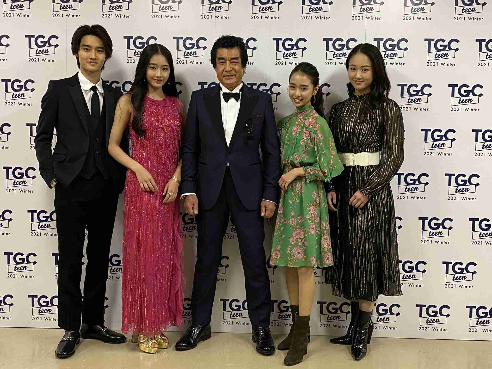 藤岡弘、の次女・天翔天音のスタイルに絶賛の声　「パーフェクト綺麗！」「脚長すぎる」