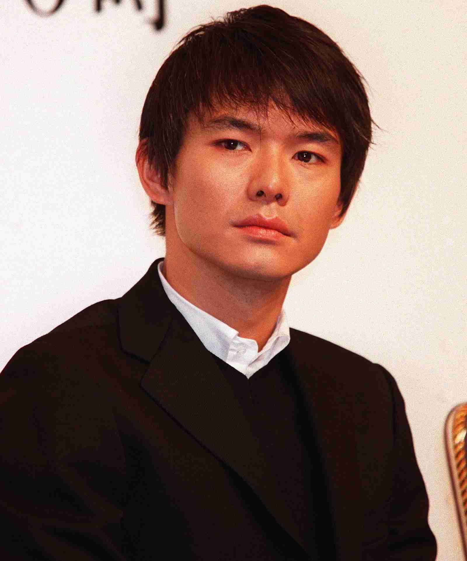 渡部篤郎「アバランチ」ヒール役に絶賛の声 円熟演技の秘訣は“夫婦イチャイチャ”にあり？