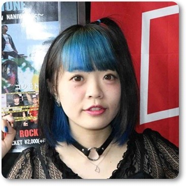 霜降り明星・粗品、YouTubeで一般女性との結婚発表 27日に婚姻届提出