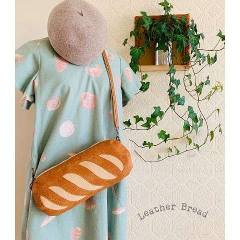 お腹が空いたらかじっちゃいそう！　おいしそうすぎる「巨大あんぱんポシェット」に反響