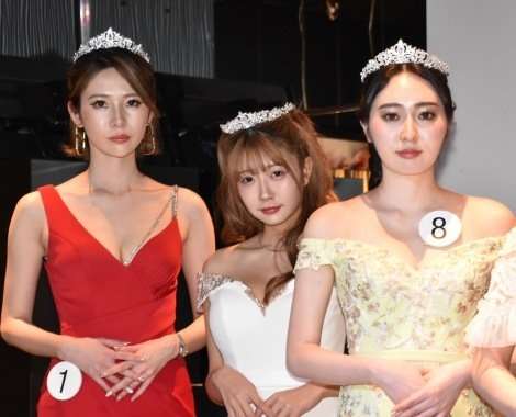 業界初の“キャバ嬢アイドルグループ”が誕生 元グラドルら7人組 明日花キララが審査委員長
