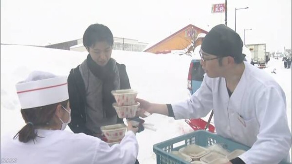 大雪で帰宅できずにいた客がIKEA店内でお泊り　「誰もが夢見た状況」と羨望の声（デンマーク）