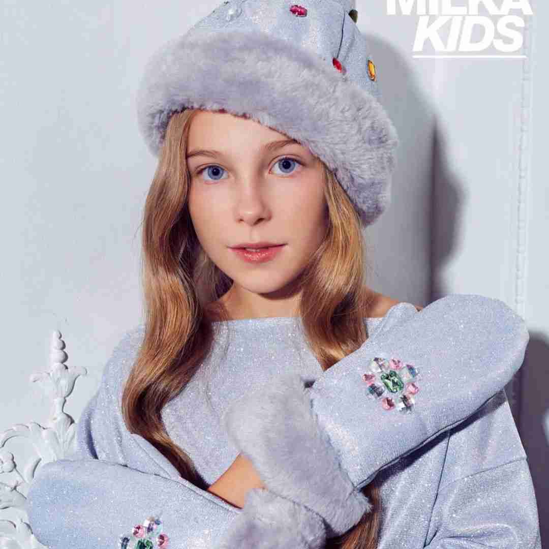 4歳児? 大人用おむつをつける体重16キロの1歳児「ロシア人の父の遺伝子」と母(豪)