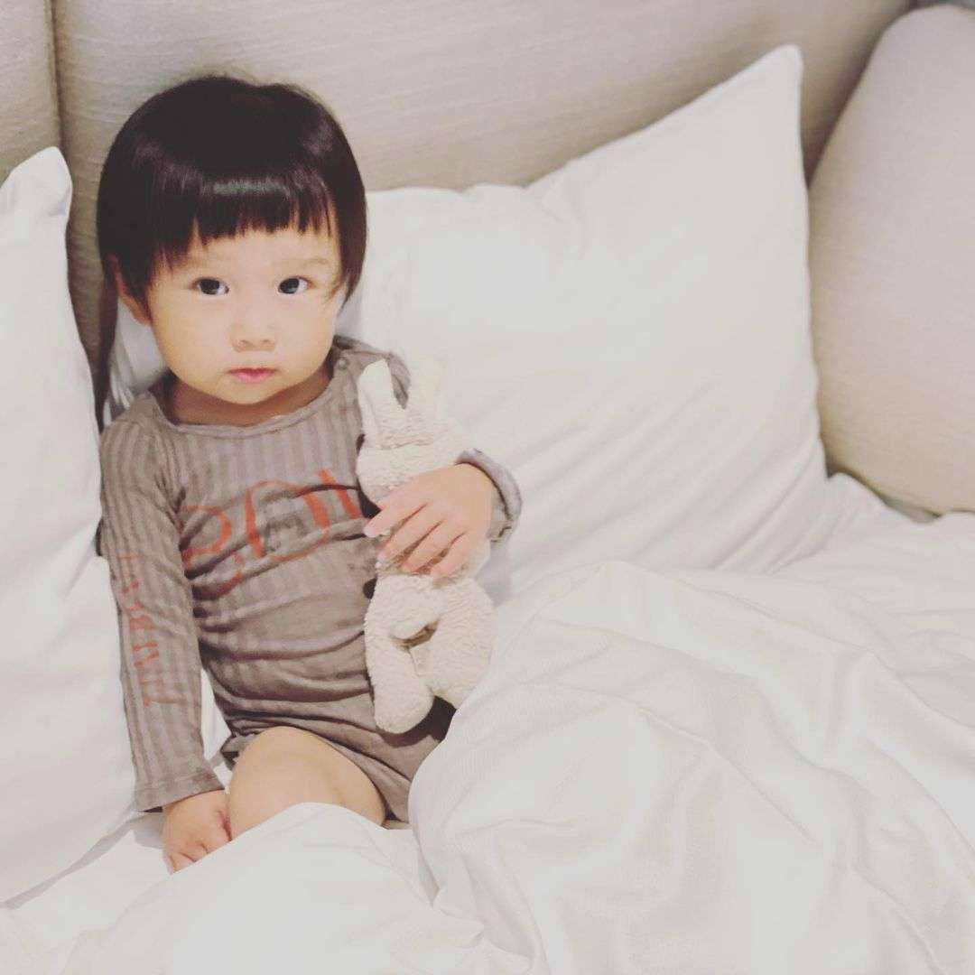 木村祐一の妻・西方凌、5歳になった長女の顔出しショット公開「ママそっくり美人さん」「素敵な女の子に」