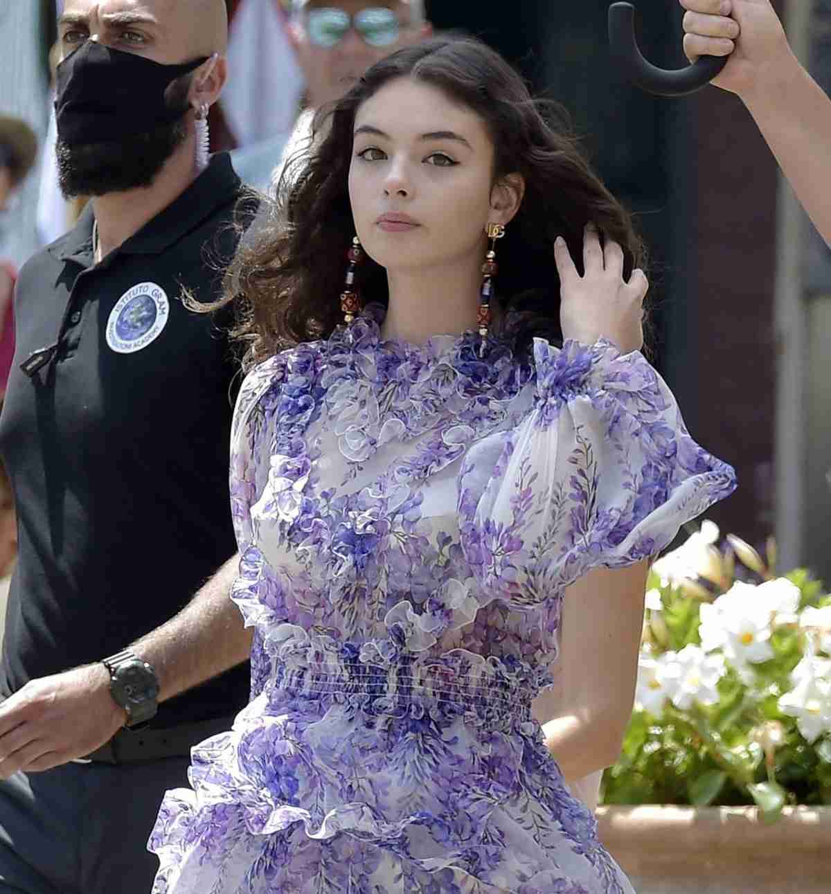 「若さには執着しない」。57歳、モニカ・ベルッチのエイジング論。