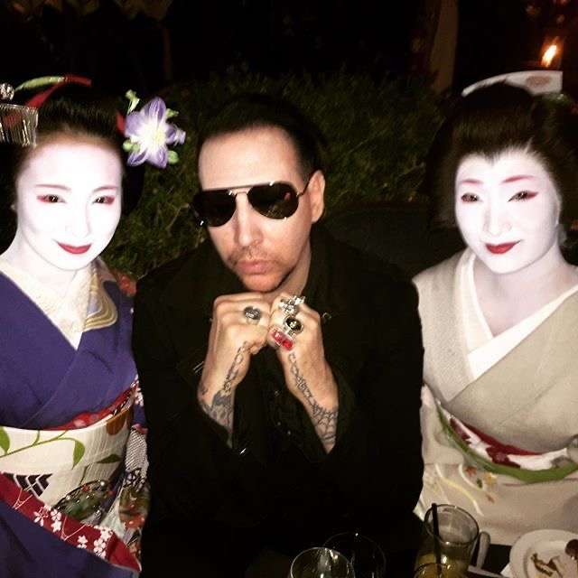 日本を満喫してる海外セレブの画像