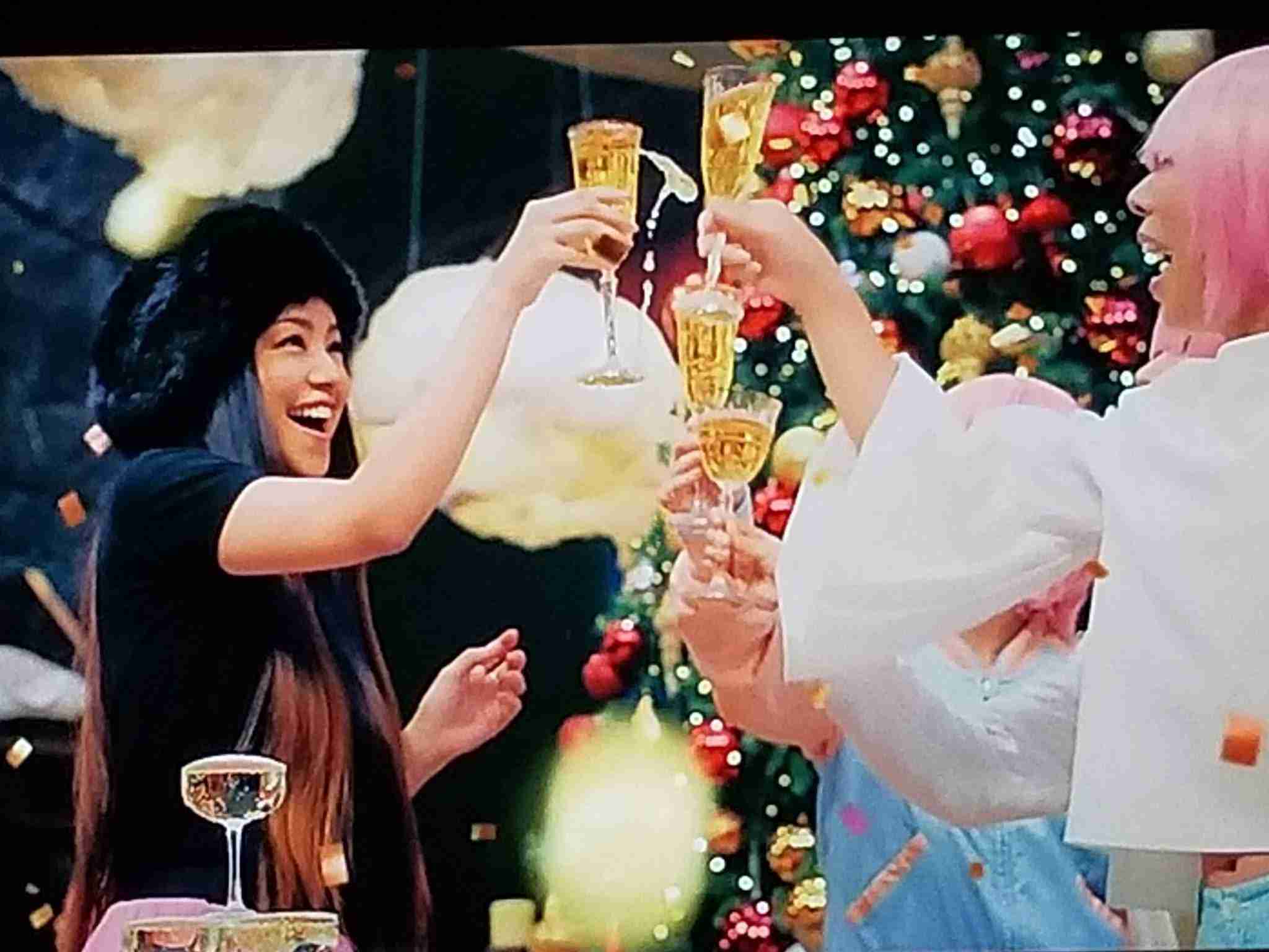 安室奈美恵、定番クリスマスソングが6年連続チャート1位を獲得