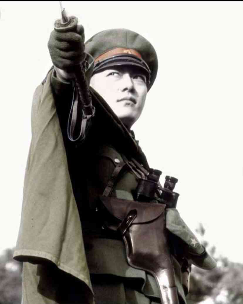 軍服や戦闘服が好きな人Part4