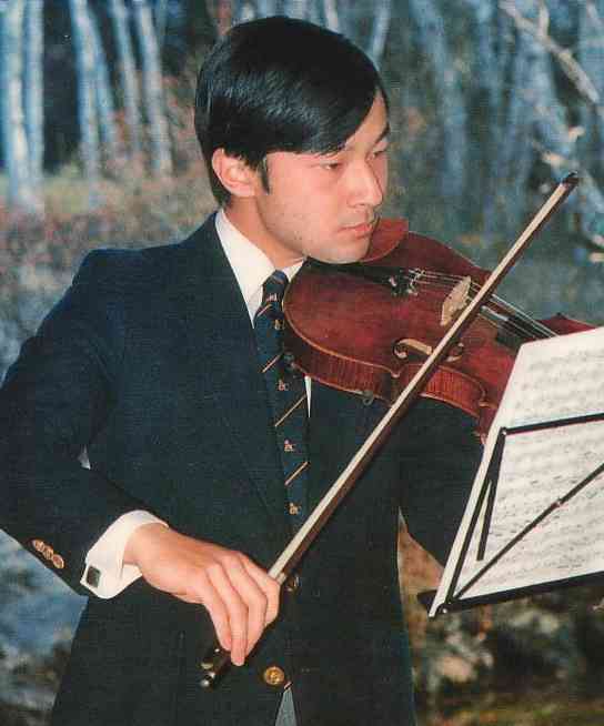 どうでもいい皿ほどなかなか割れない