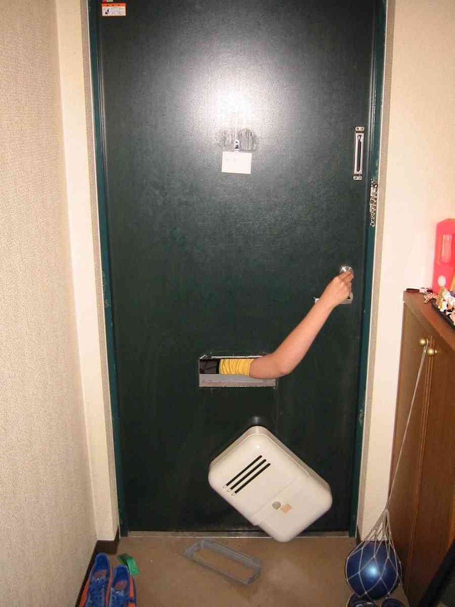 これは絶叫不可避...　客が悲鳴をあげまくる「シャイニング」すぎるトイレに反響「心臓に悪い」