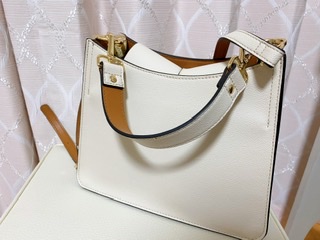 今日のバッグ見せて