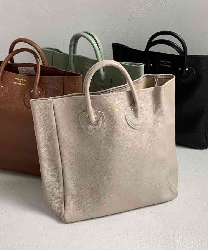 今日のバッグ見せて