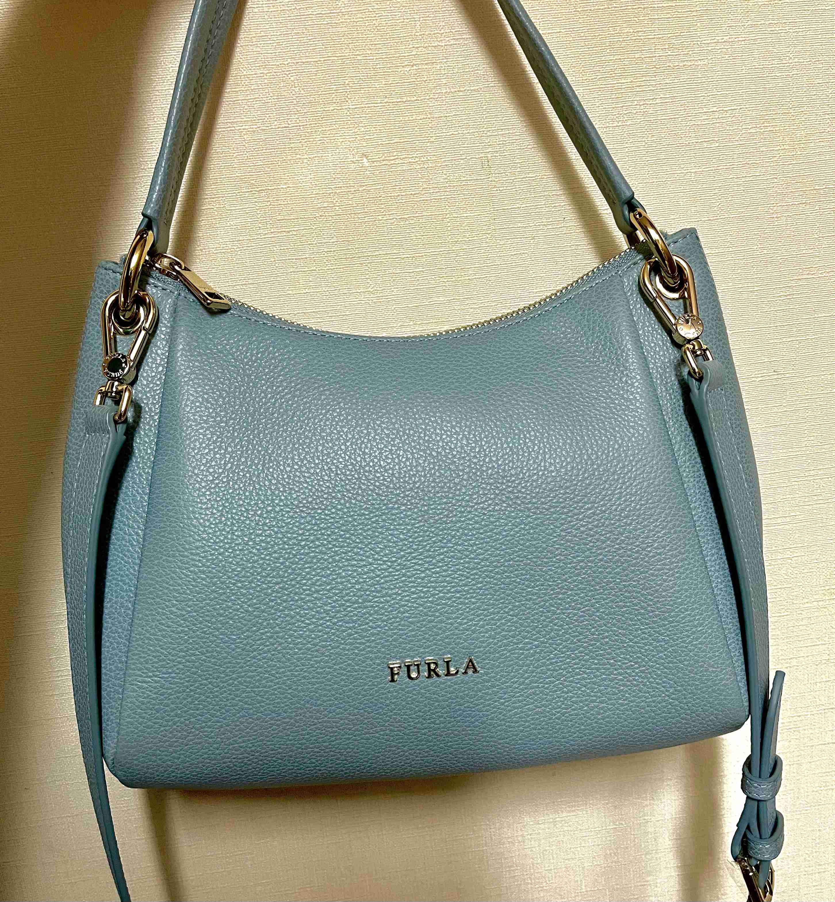 今日のバッグ見せて