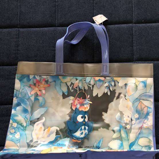 今日のバッグ見せて