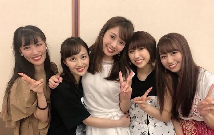 玉井詩織、ももクロ４人の晴れ着＆プリンセス姿が「可愛すぎる」と反響