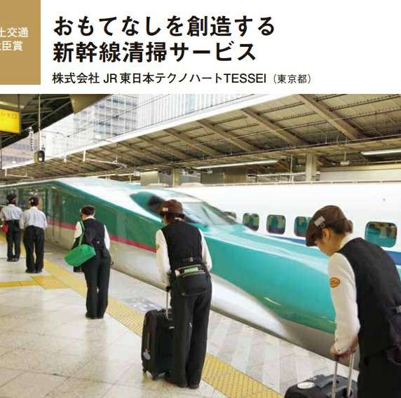 「半ズボンで飛行機に乗るのはやめて」 客室乗務員が明かした意外な理由は…