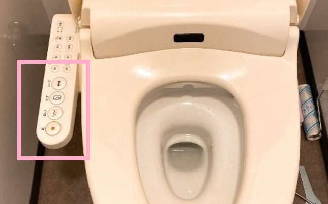 「半ズボンで飛行機に乗るのはやめて」 客室乗務員が明かした意外な理由は…