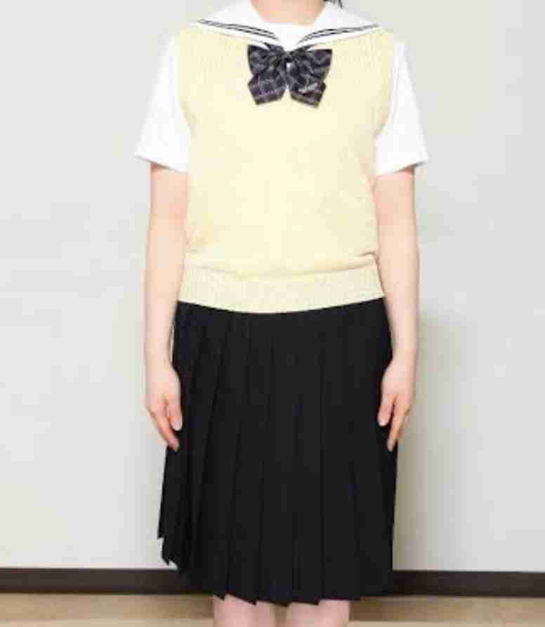 制服は入学時に一式揃えるべき？夏服や冬用のベストも最初に買った方がいいの？