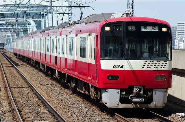 全国「鉄道路線」ランキング…日本で最も「儲けている路線」は年間収入1,000億円超え